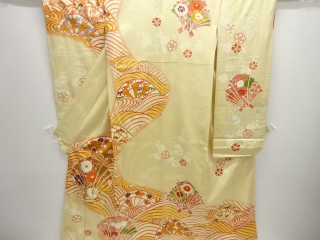 JAPANESE KIMONO / ANTIQUE FURISODE / SILK / EMBROIDERY / FLOWER